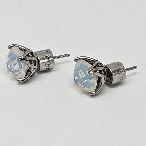 Chloe + Isabel Round Birthstone Stud Earrings E118OPR Shiny Rhodium-Plated - Picture 2 of 7